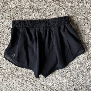 Lululemon black shorts size 4